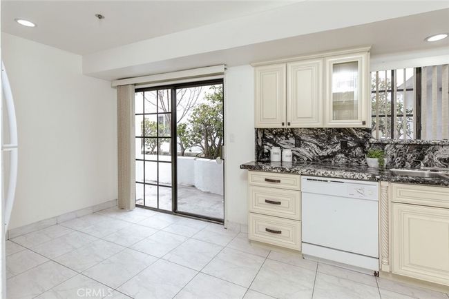 A1 - 501 E Palmer Ave, Condo with 3 bedrooms, 3 bathrooms and 2 parking in Glendale CA | Image 13