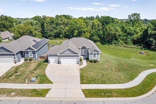 1719 Johnston St, Liberty, MO, 64068-2797 | Card Image