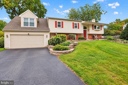 505 Faith Dr, EAST NORRITON, PA, 19403-3913 | Card Image