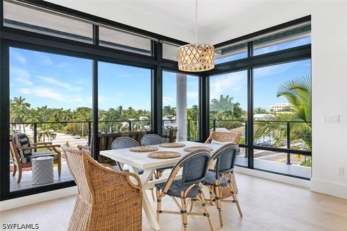 305-850 Central Ave, NAPLES, FL, 34102-6021 | Card Image
