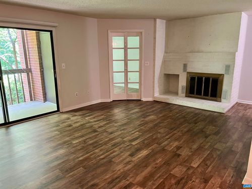 6-117 Turtle Creek Rd, CHARLOTTESVILLE, VA, 22901-6741 | Card Image