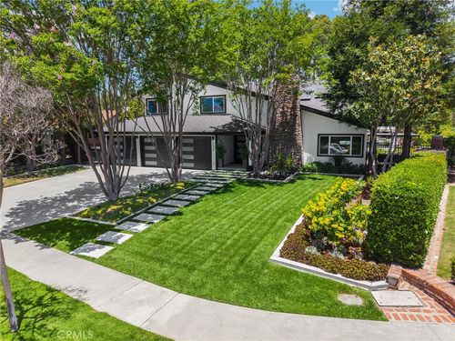 772 N Malden Ave, Fullerton, CA, 92832-1233 | Card Image