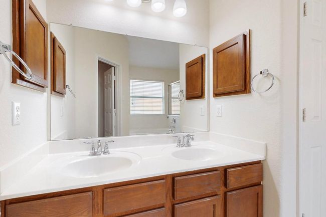 Full bath with a sink and double vanity | Image 15