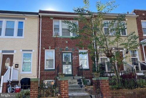 225 Cromwell Ter Ne, WASHINGTON, DC, 20002-1029 | Card Image