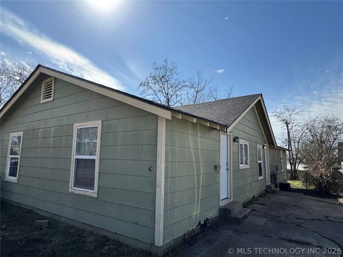 102 S Hickory St, Sapulpa, OK, 74066-4024 | Card Image