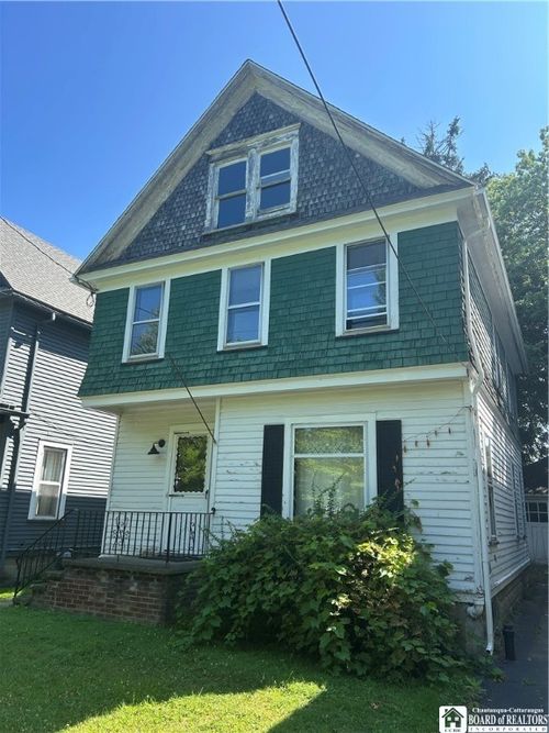 422 Robin St, Dunkirk, NY, 14048-1926 | Card Image