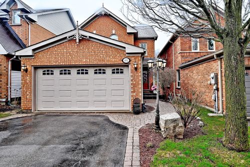 102 Deerglen Terrace, Aurora, ON, L4G6Y3 | Card Image