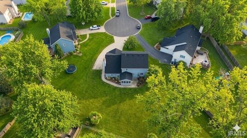 2101 White Plains Ct, Fort Wayne, IN, 46815-8741 | Card Image