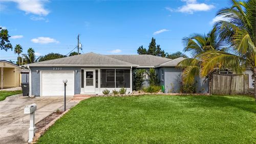 2307 N Wellesley Dr, BRADENTON, FL, 34207-4765 | Card Image