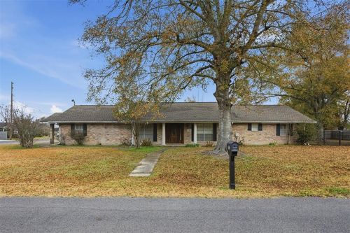 1712 Charles Dr, Lake Charles, LA, 70605-2508 | Card Image