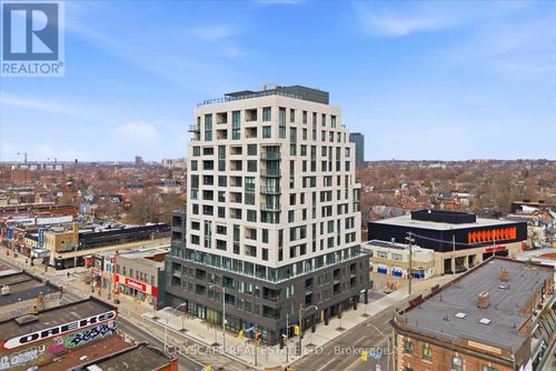 901-758 Dovercourt Road, Toronto (Dovercourt-Wallace Emerson-Junction), ON, M6H0G7 | Card Image