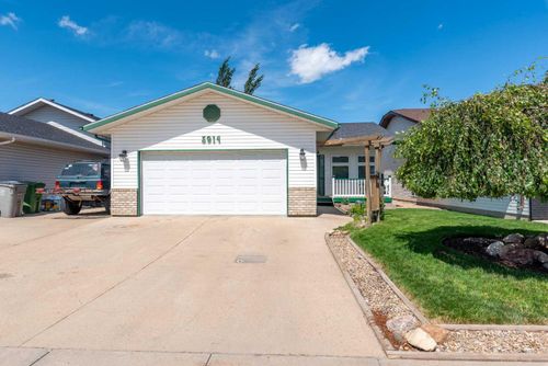 5914 41 St, Lloydminster, AB, T9V2S2 | Card Image