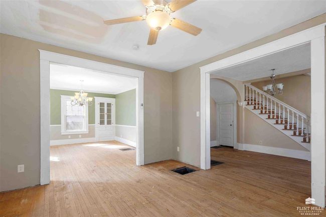 220 S 8 Th St, House other with 4 bedrooms, 3 bathrooms and null parking in Manhattan KS | Image 7