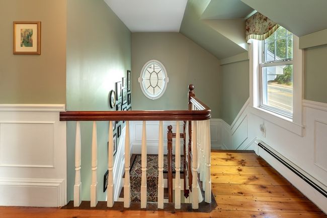 202 Bridge St, House other with 3 bedrooms, 3 bathrooms and 5 parking in Beverly MA | Image 25