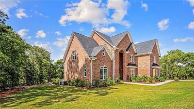 541 Swan Island Court, House other with 5 bedrooms, 2 bathrooms and null parking in Fayetteville NC | Image 3