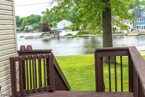 32 Mcnabb Rd, Lake Hopatcong, NJ, 07849-1731 | Card Image