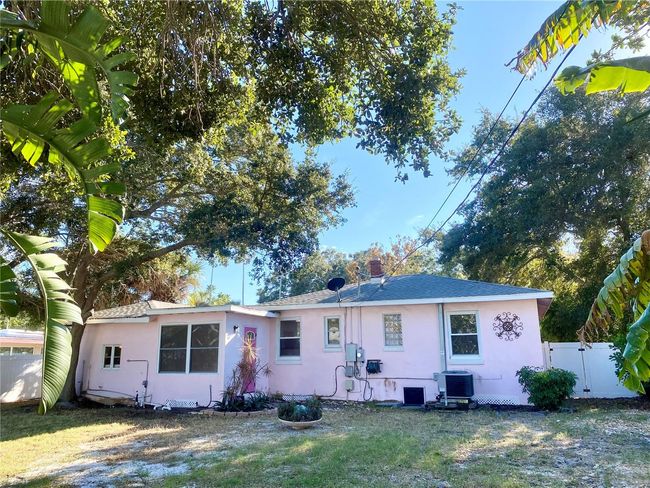 332 Buena Vista Dr S, House other with 2 bedrooms, 1 bathrooms and null parking in DUNEDIN FL | Image 16