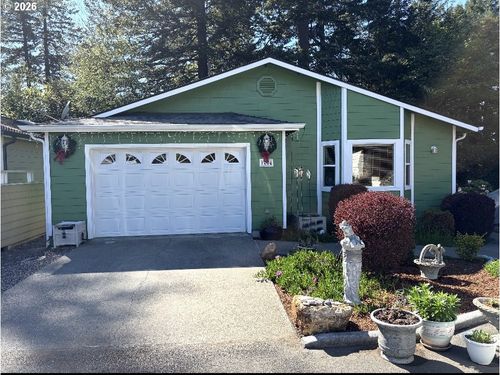 1484 Seacrest Ln, Brookings, OR, 97415 | Card Image