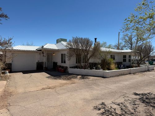 1205 1/2 San Jose Dr, Grants, NM, 87020-3715 | Card Image