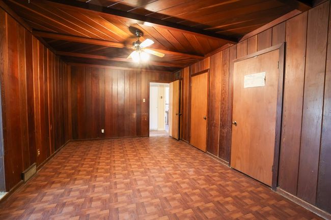 506 N Plaza, Home with 2 bedrooms, 2 bathrooms and 2 parking in Big Lake TX | Image 5