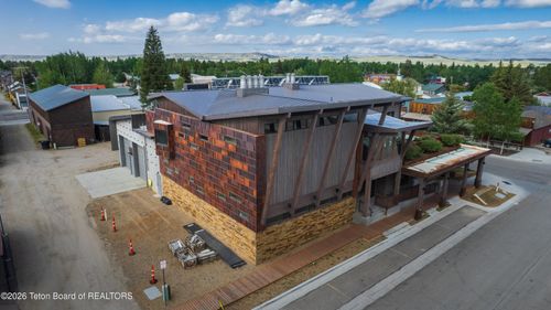 174 W Magnolia St, Pinedale, WY, 82941 | Card Image