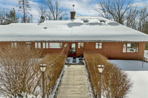 300 Maple Ridge Rd, Sandwich, NH, 03227-3720 | Card Image