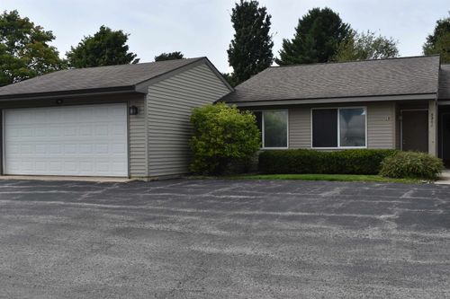 5361 Gray Rd, Traverse City, MI, 49684-8339 | Card Image