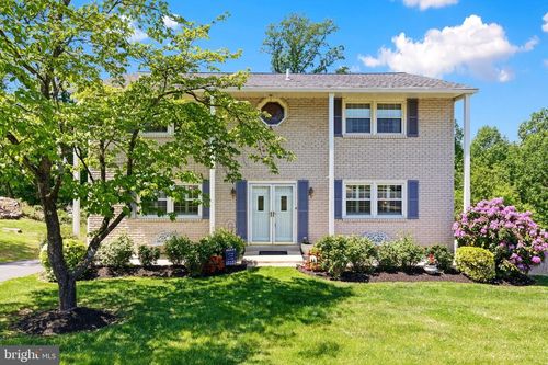 1525 Caroline Dr, ASTON, PA, 19014-1004 | Card Image
