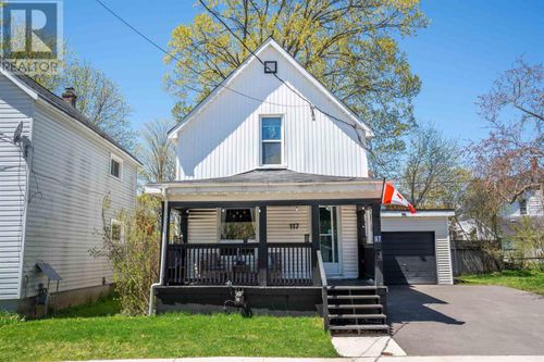 117 Biggings Ave, Sault Ste. Marie, ON, P6A3T8 | Card Image