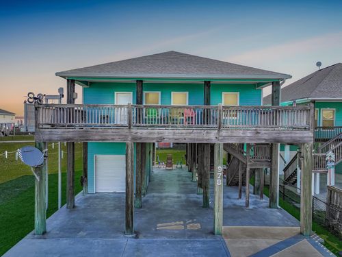 978 Seadrift Dr, Crystal Beach, TX, 77650 | Card Image