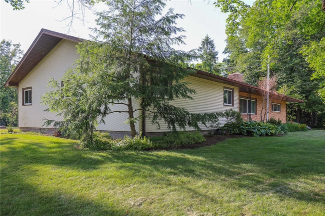 8624 N Street Road, House other with 3 bedrooms, 2 bathrooms and null parking in Leroy NY | Image 3