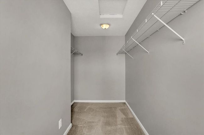 10905 Lemongrass Dr, Condo with 2 bedrooms, 3 bathrooms and null parking in Zionsville IN | Image 28
