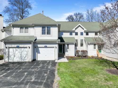 1626 Woodland Dr, Lake Geneva, WI, 53147-4961 | Card Image