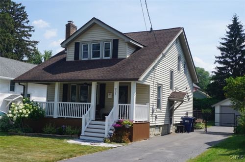 235 Homecroft Rd, Syracuse, NY, 13206-3042 | Card Image