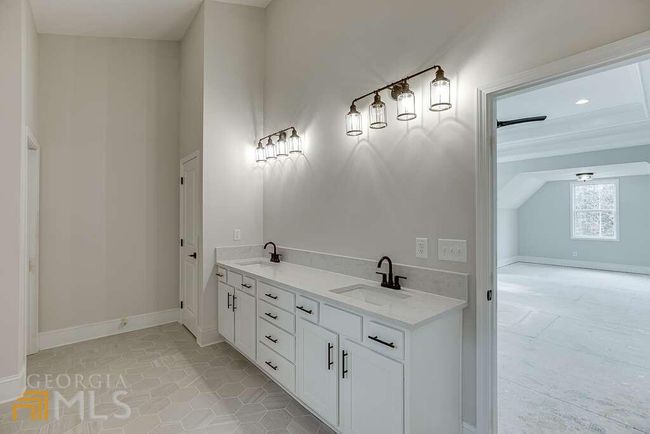 7030 Majors Rd, House other with 5 bedrooms, 3 bathrooms and 4 parking in Cumming GA | Image 41
