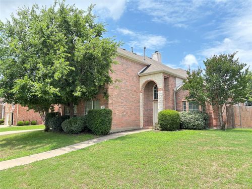 307 Forestridge Dr, Mansfield, TX, 76063-7589 | Card Image