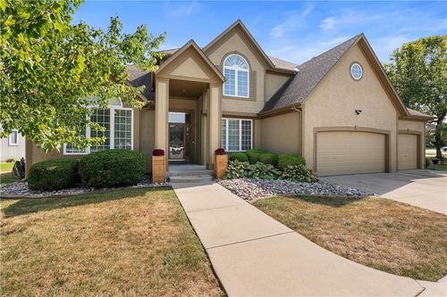 5937 Ne Hidden Valley Dr, Lee's Summit, MO, 64064-2362 | Card Image