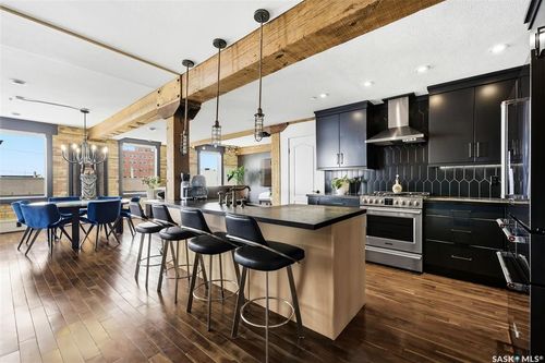 201-1304 Halifax St, Regina, SK, S4R1V1 | Card Image