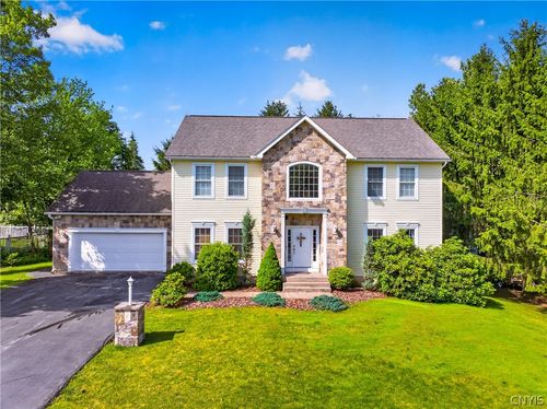11 Eagle Ridge Dr, New Hartford, NY, 13413-2260 | Card Image