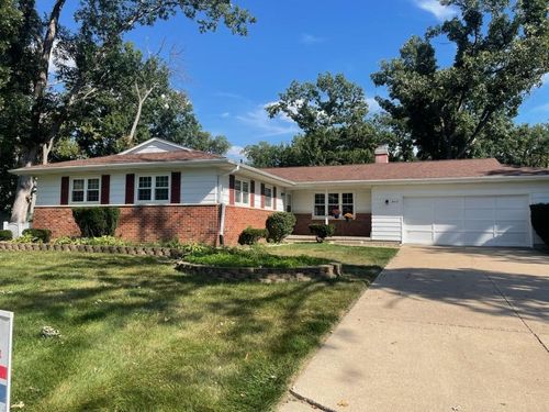 4610 Marsue Cir Ne, Cedar Rapids, IA, 52402-2220 | Card Image