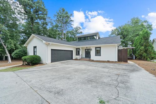 211 Lakecrest Dr Ne, Milledgeville, GA, 31061-8244 | Card Image