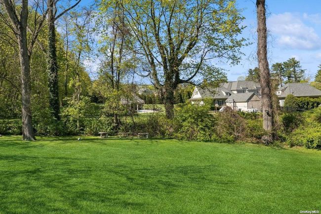 12 Woodfield Ln, House other with 8 bedrooms, 8 bathrooms and null parking in Glen Head NY | Image 30
