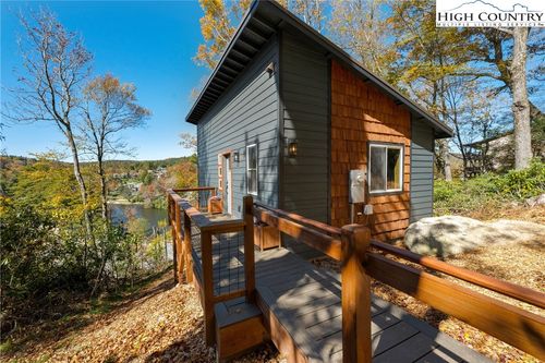 154 Lakeview Ter, Blowing Rock, NC, 28605-9501 | Card Image