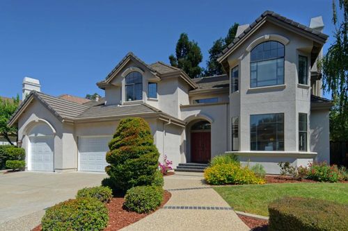 5940 Sterling Gate Dr, San Jose, CA, 95120-4246 | Card Image