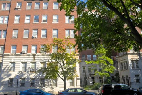 apt-5f-1052 W Balmoral Ave, Chicago, IL, 60640-1830 | Card Image