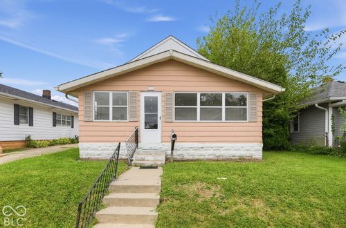 131 6th Ave, Beech Grove, IN, 46107-1333 | Card Image