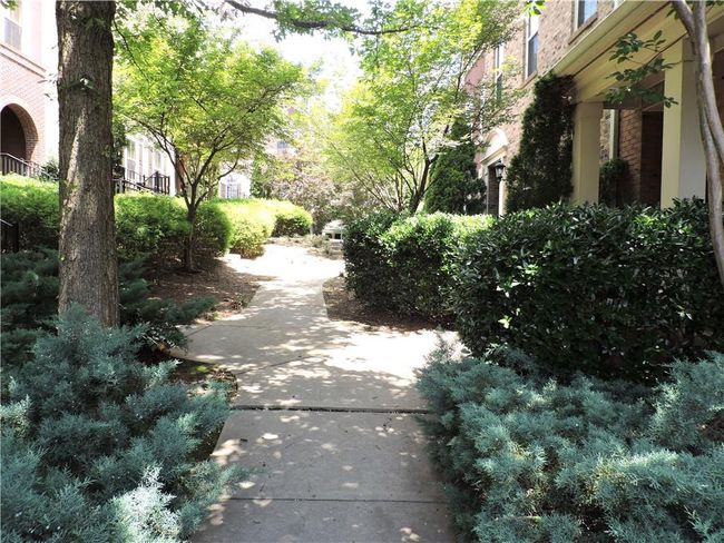 322 Perimeter Walk, Townhouse with 3 bedrooms, 3 bathrooms and null parking in Dunwoody GA | Image 5