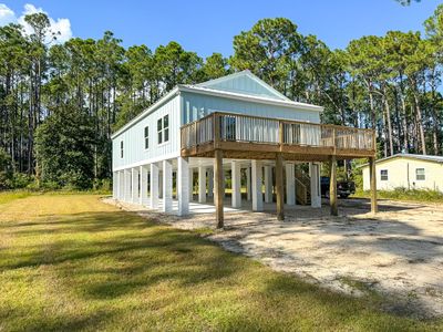 3015 Hwy 98 E, House other with 3 bedrooms, 2 bathrooms and null parking in Carrabelle FL | Image 2