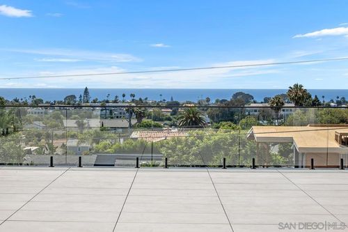 1009 Arcadia Rd, Encinitas, CA, 92024-4644 | Card Image