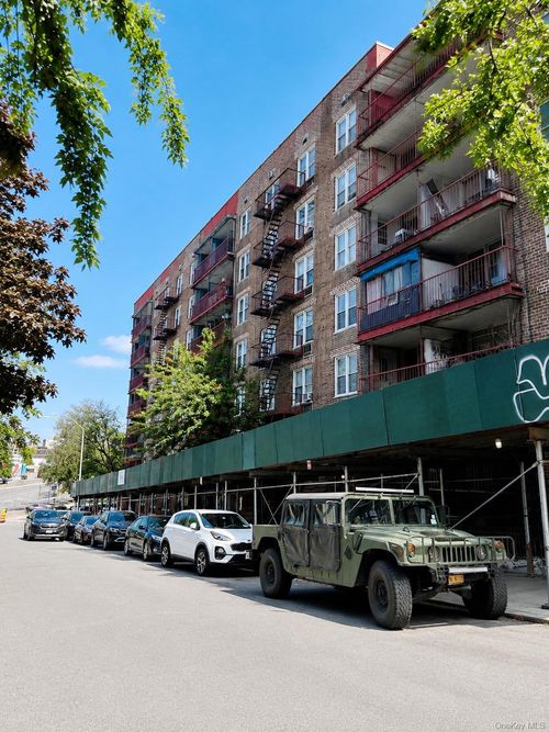 3p-8616 60th Ave, Elmhurst, NY, 11373-5502 | Card Image